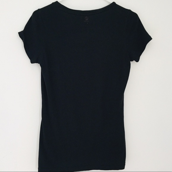 *DONATED* ADIDAS Black Short Sleeved V-Neck Tee T-Shirt Size Medium - Picture 2 of 5